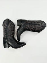 Load image into Gallery viewer, Old West Cowboy Boots with Red Embroidery