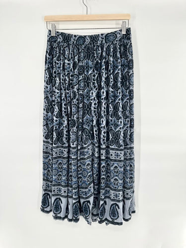 Vintage Wardrobe Essentials Paisley Skirt