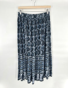 Vintage Wardrobe Essentials Paisley Skirt