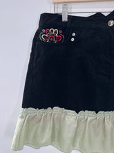 Load image into Gallery viewer, oilily velvet skirt with green trim