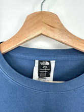 Load image into Gallery viewer, The North Face Men&#39;s Long Sleeve Graphic T-Shirt