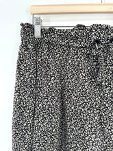 Load image into Gallery viewer, Auguste floral shorts