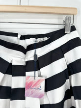 Load image into Gallery viewer, Chichwish striped skirt NWT