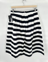 Load image into Gallery viewer, Chichwish striped skirt NWT