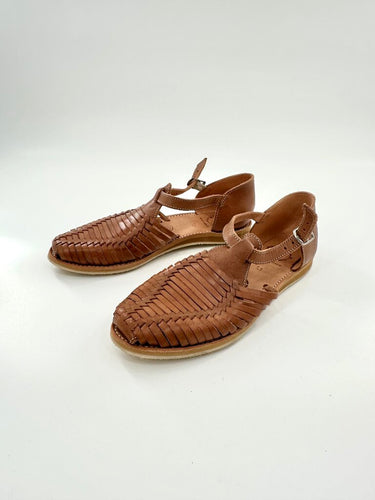 H weaved leather sandals
