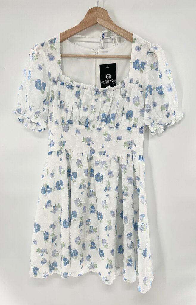 short sleeve floral dress mini