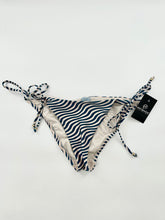 Load image into Gallery viewer, Shade &amp; Shore Bikini Set Striped