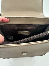 Load image into Gallery viewer, Matt &amp; Nat Square Crossbody