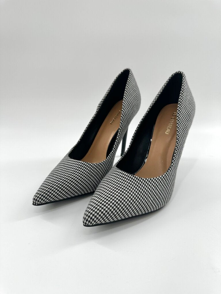 Le Chateau Houndstooth Pump