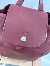 Load image into Gallery viewer, Longchamp le Pliage cuir backpack leather