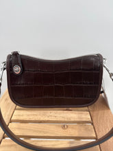 Load image into Gallery viewer, Coach swinger bag croc embossed