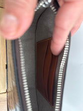 Load image into Gallery viewer, Coach swinger bag croc embossed
