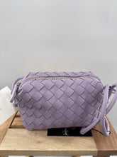 Load image into Gallery viewer, Oak + Fort fair orchid basket weaved bag NWT