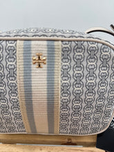 Load image into Gallery viewer, Tory Burch Gemini link canvas crossbody bag