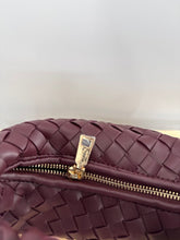 Load image into Gallery viewer, Urban Expressions Vegan leather tracy woven bag