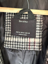 Load image into Gallery viewer, Bershka glen check coat men's