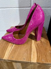 Load image into Gallery viewer, L'Intervalle patent leather block heels croc print