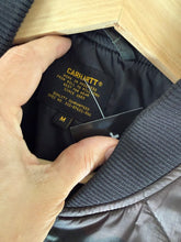 Load image into Gallery viewer, Carhartt WIP Volta Quilted Camo Jacket