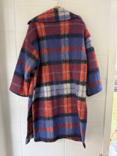 Load image into Gallery viewer, Made in Italy Wool Blend Plaid Jacket
