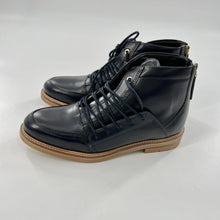 Load image into Gallery viewer, Want les essentiels patent leather lace up boots