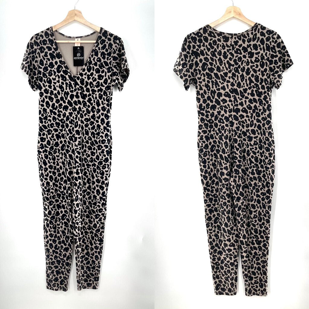 Smash & Tess leopard print short-sleeved one-piece
