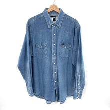 Load image into Gallery viewer, Vintage Wrangler 90&#39;s denim snap button down shirt